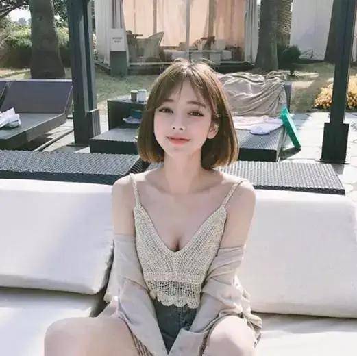 开云电竞|
2021会大火的可爱短发发型 超级无敌减龄显嫩(图6)