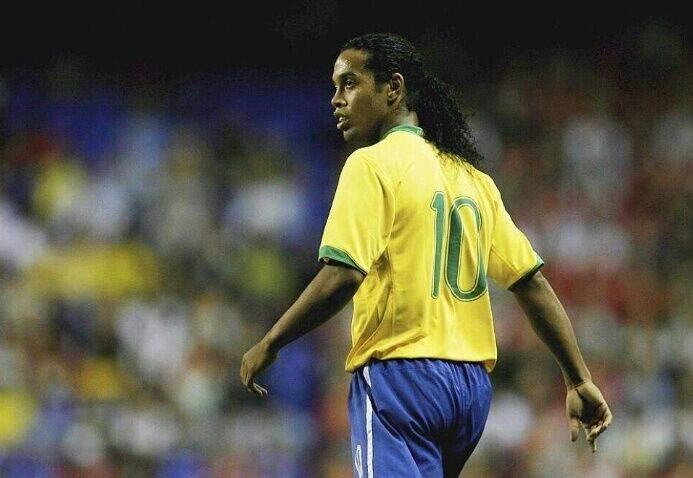 开云电竞官网|
足坛5伟大10号球星！小罗第5 马拉多纳仅第2 第1毫无争议(图2)